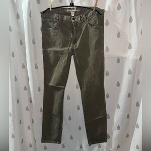 FOUR PAIRS Eddie Bauer men’s five pocket jeans in color!! 38x36